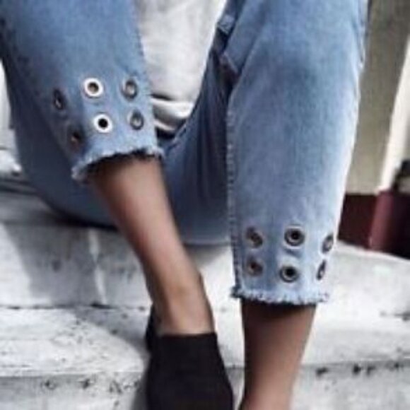 🇪🇸 ZARA washed blue denim jeans with chrome metal eyelets size US6 - Picture 3 of 16